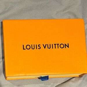 This stylish bracelet is a greatt gift at a great price.